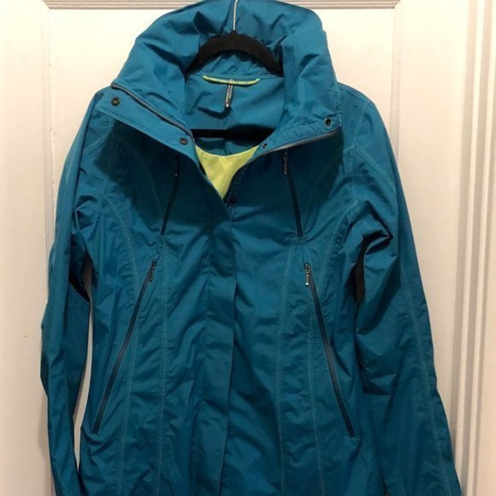 Kuhl raincoat waterproof jacket